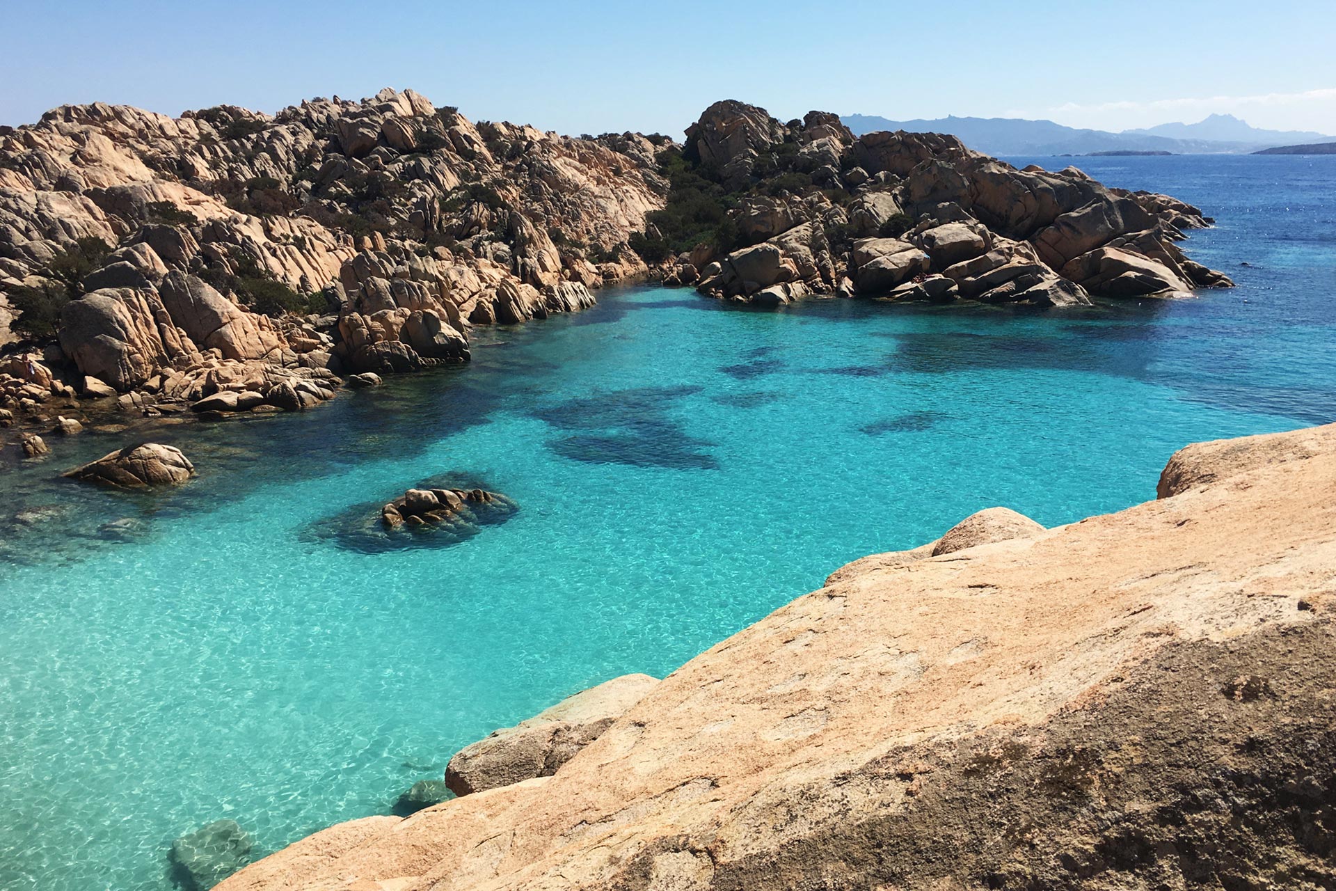 La Maddalena Archipelago ✓ Spiaggia di Cala Coticcio - Isola di Caprera nell'Arcipelago La Maddalena